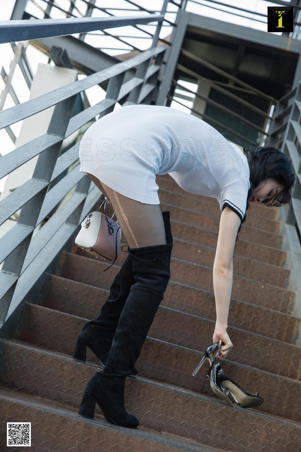 IESS异思趣向 SXJ.475 Miao Jie