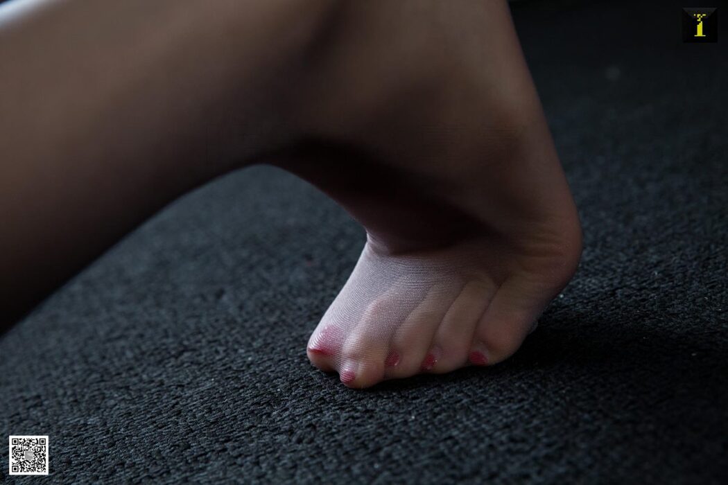 IESS异思趣向 No.605 Yu Xi