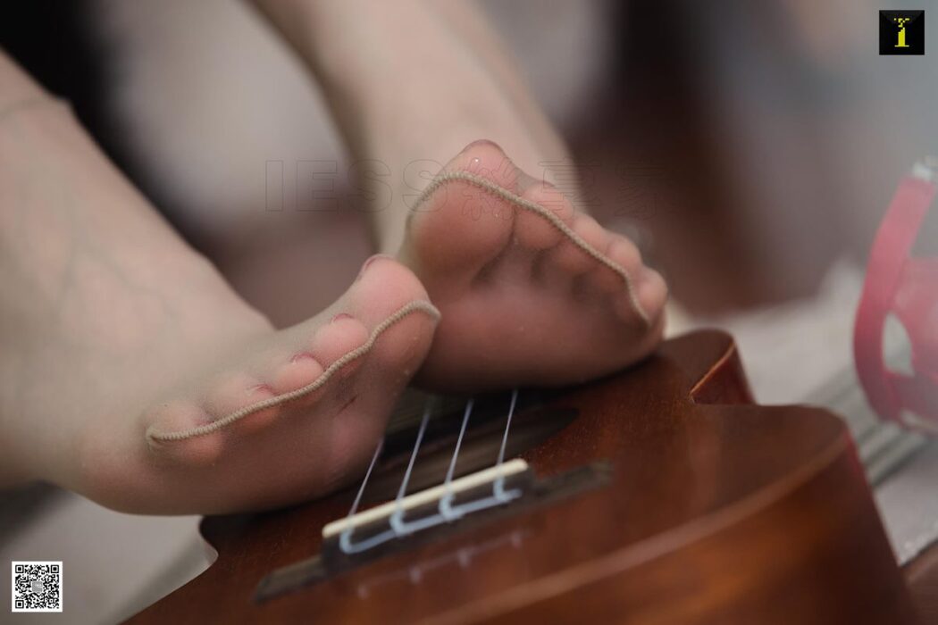 IESS异思趣向 SXJ.500 Jia Jia