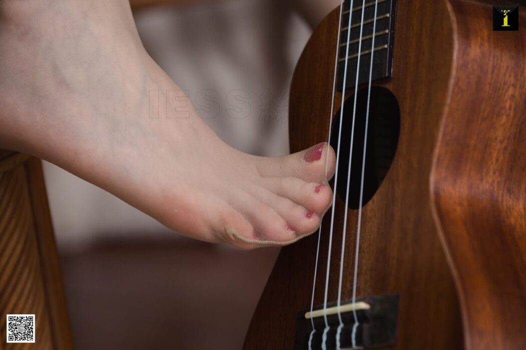 IESS异思趣向 SXJ.500 Jia Jia