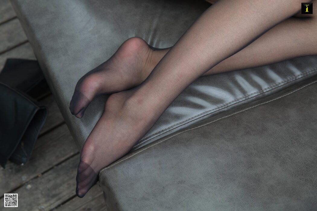 IESS异思趣向 No.648 Qiu Qiu