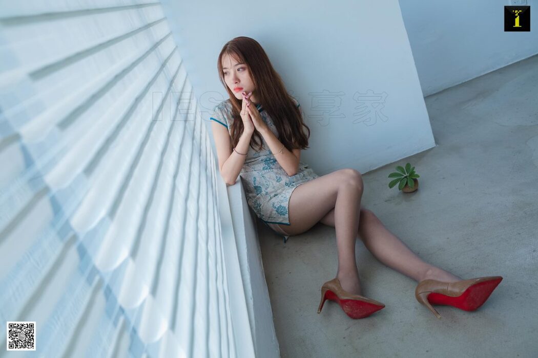 IESS异思趣向 No.612 Wan Ping