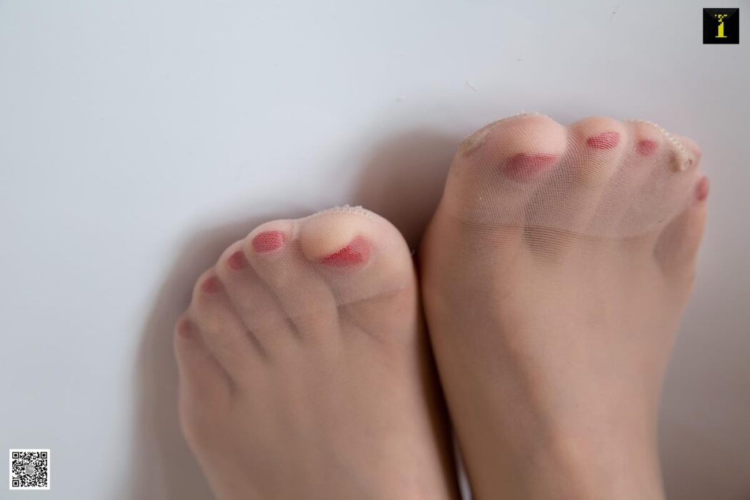 IESS异思趣向 No.613 Qiu Qiu