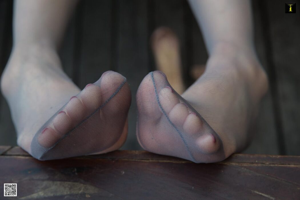 IESS异思趣向 No.650 Zi Wei