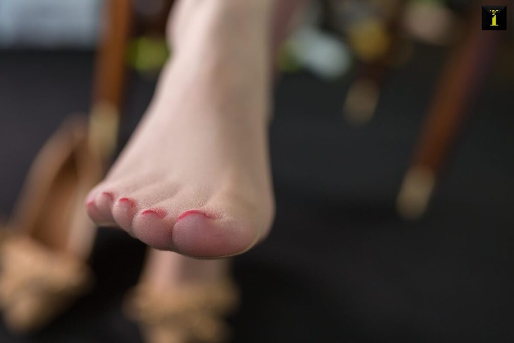 IESS异思趣向 No.624 Zi Wei