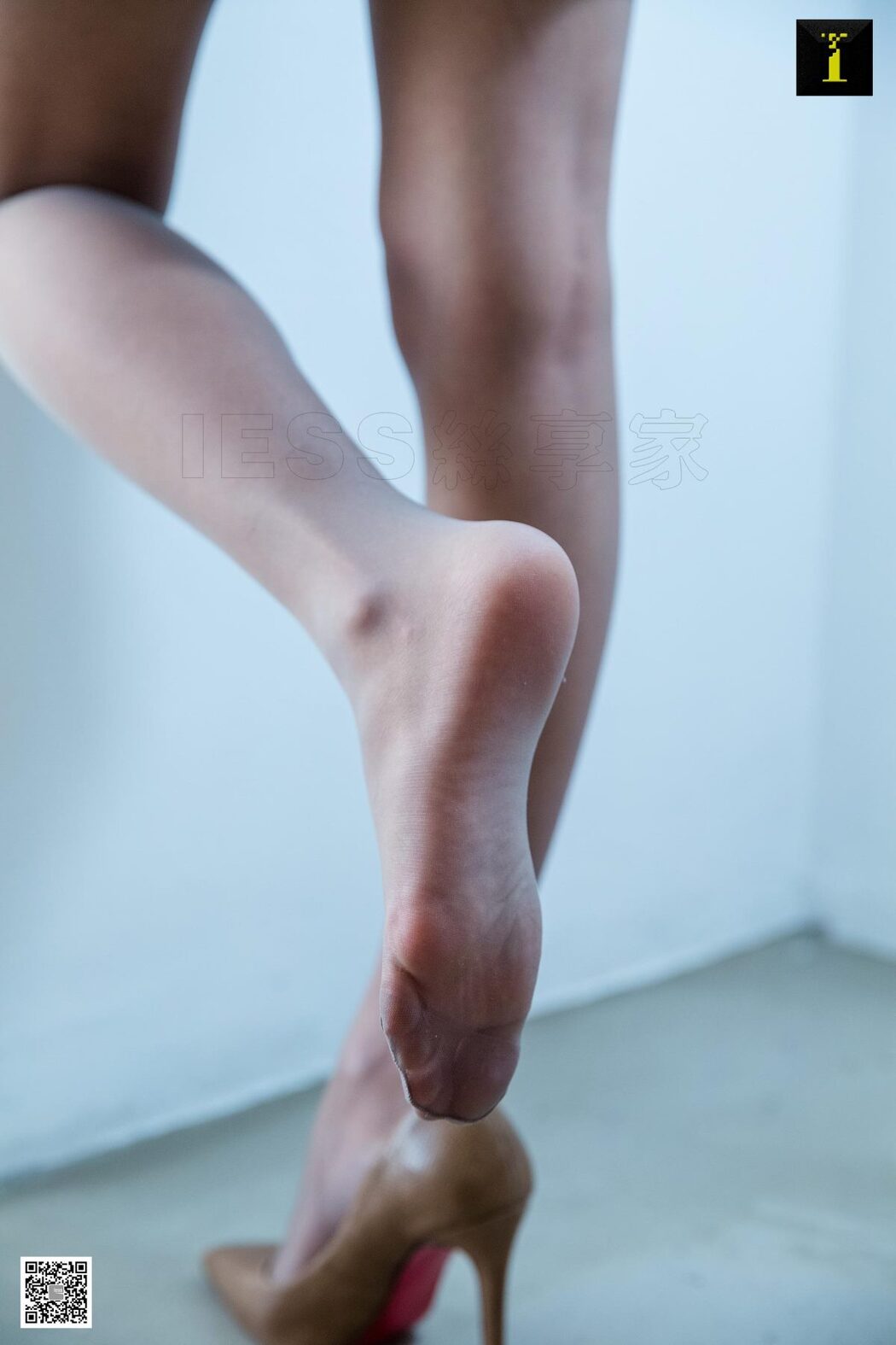 IESS异思趣向 No.612 Wan Ping