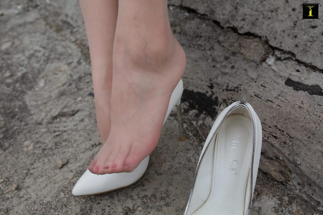 IESS异思趣向 No.617 Zi Wei