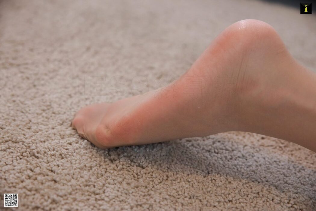 IESS异思趣向 No.657 Jiu Mei