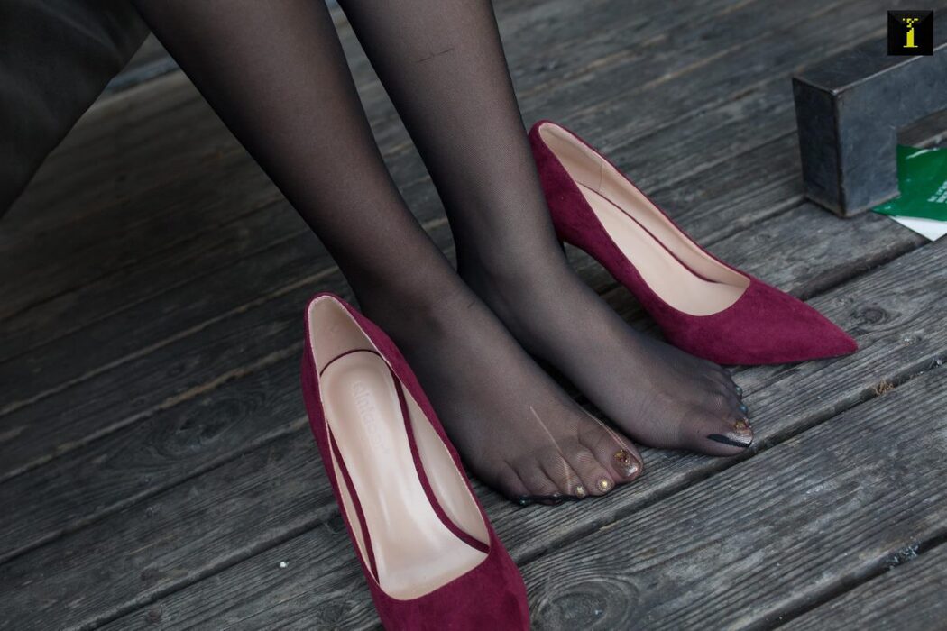 IESS异思趣向 No.628 Ke Le