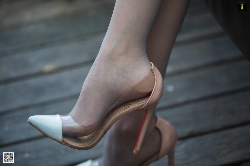 IESS异思趣向 No.650 Zi Wei