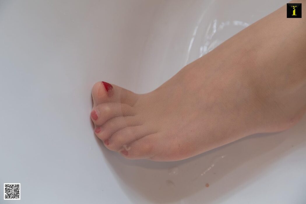 IESS异思趣向 No.613 Qiu Qiu