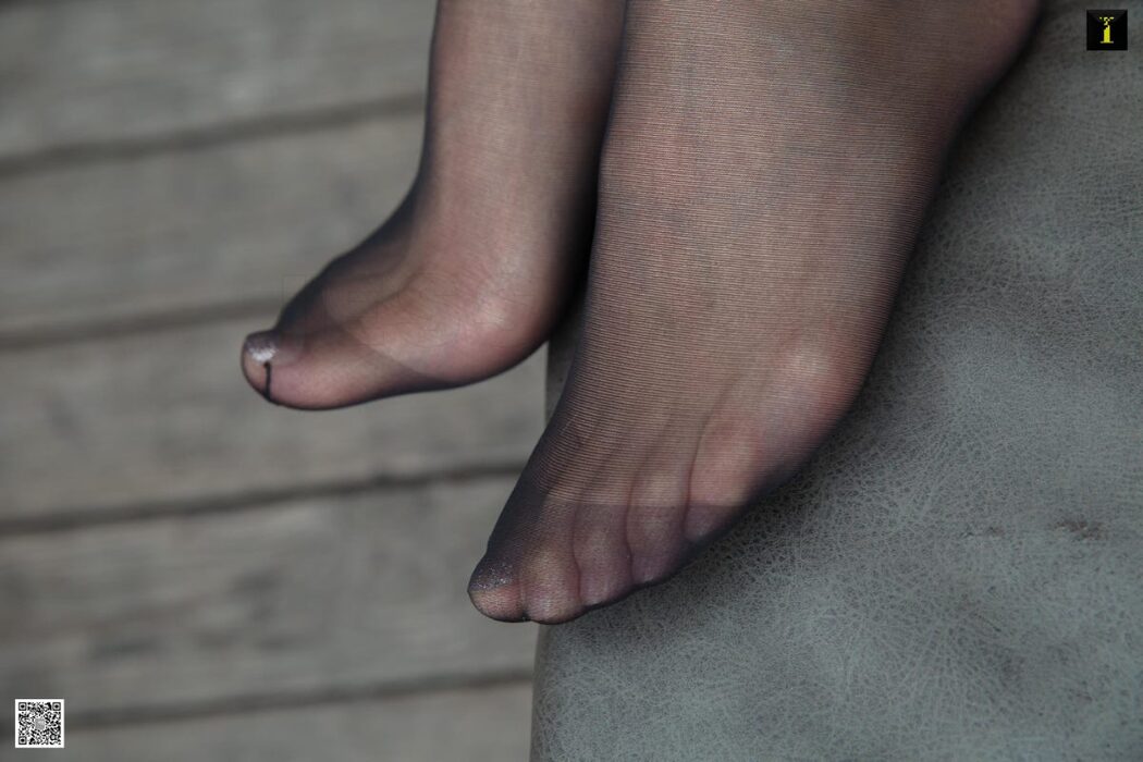 IESS异思趣向 No.648 Qiu Qiu