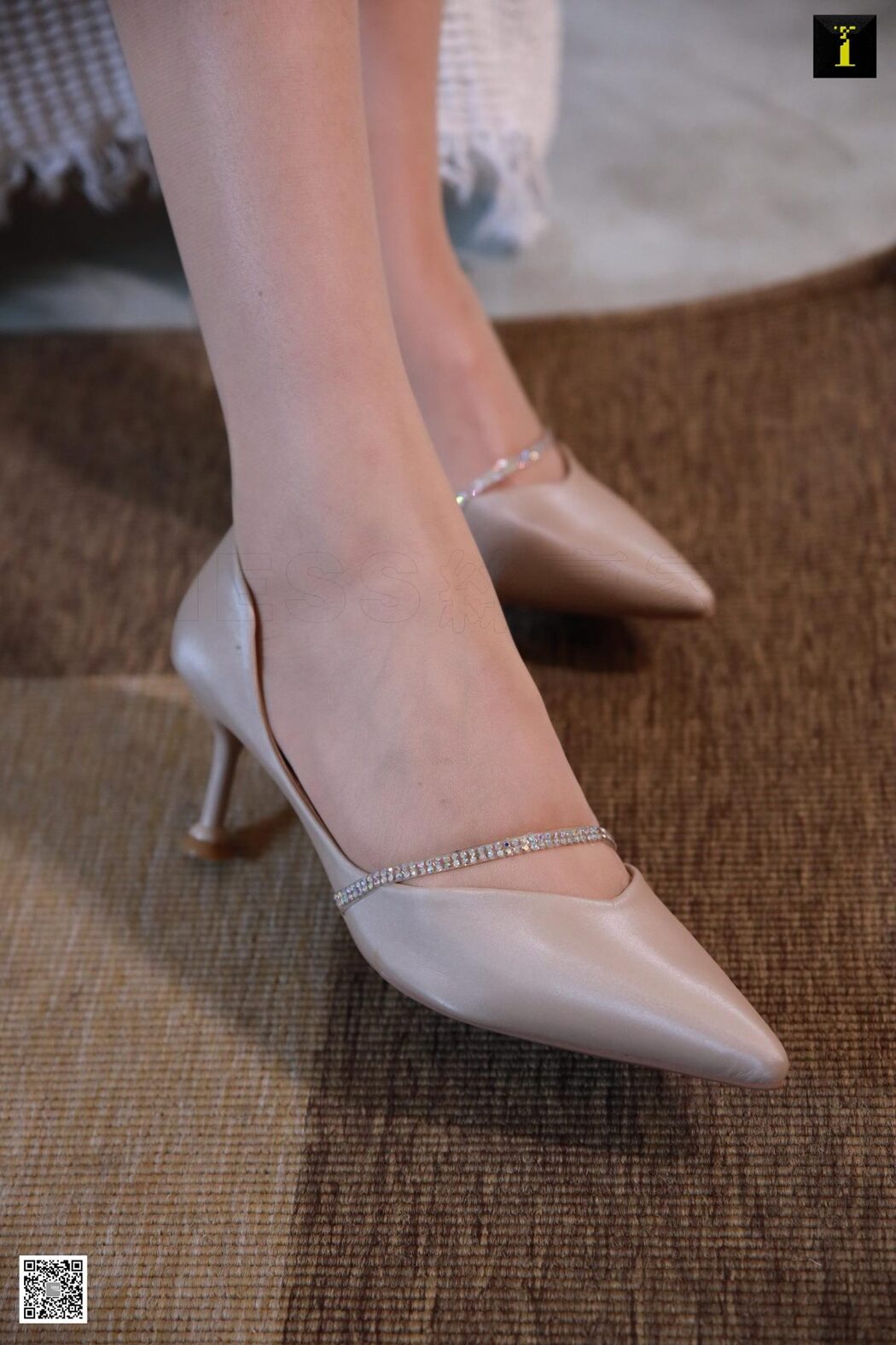 IESS异思趣向 No.649 Jiu Mei