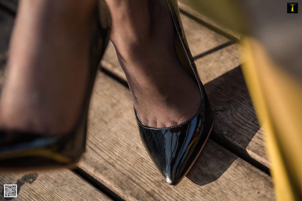 IESS异思趣向 No.662 Zi Wei