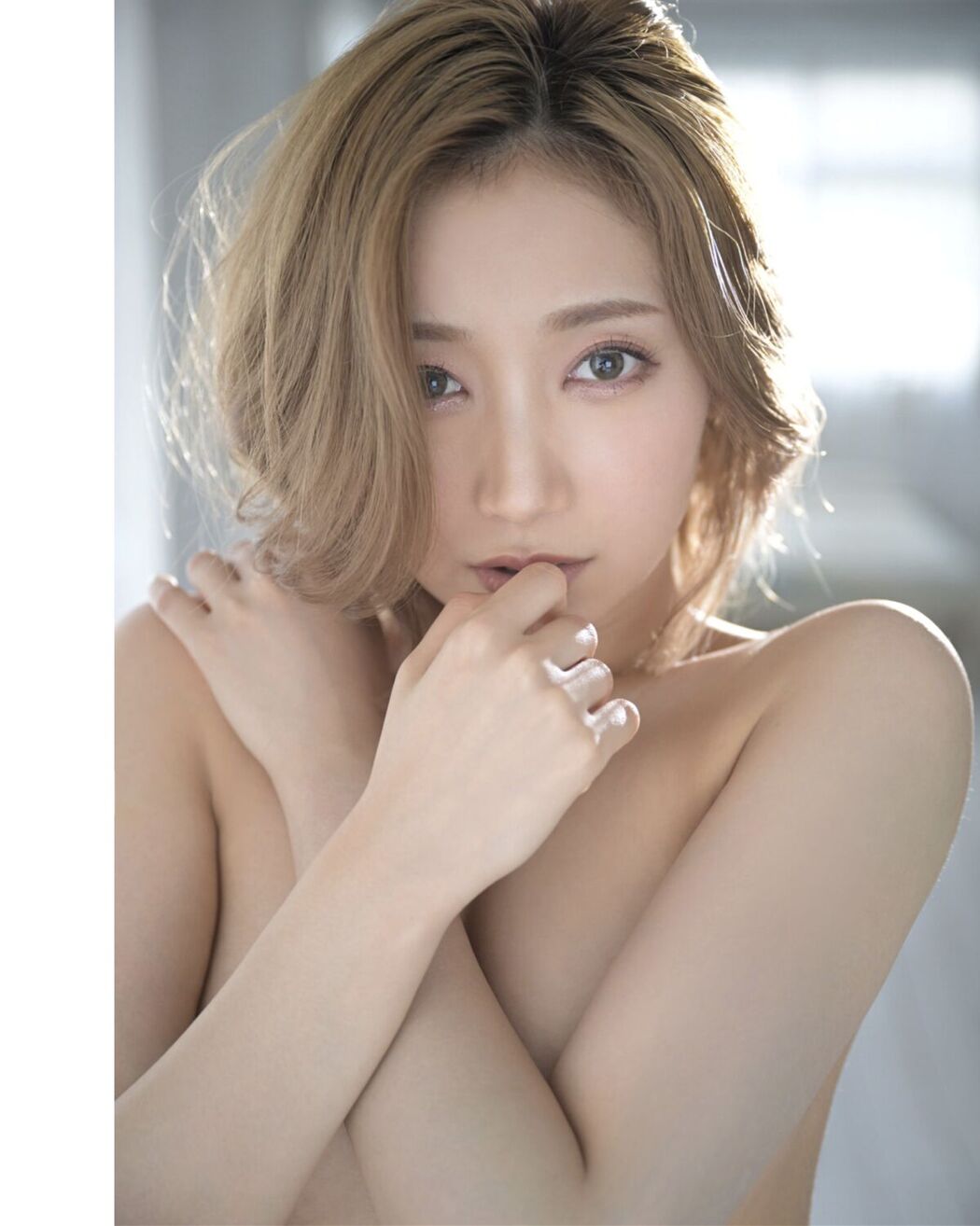 JP Kami Anna 加美杏奈 &#8211; 週刊現代デジタル写真集 隣の部屋の美脚お姉さん プレミアムヌードシリーズ (66P)