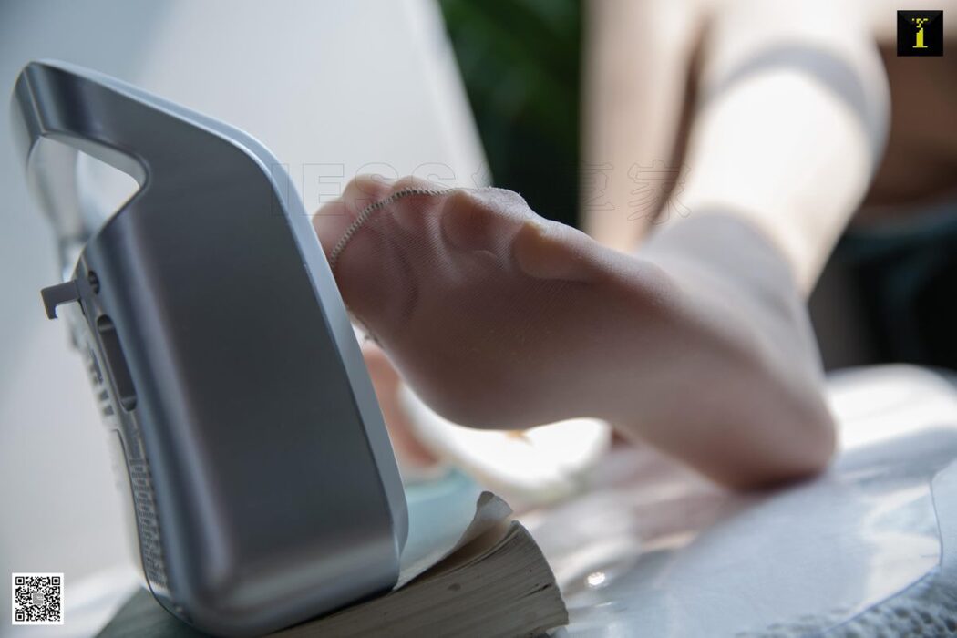 IESS异思趣向 SXJ.525 Jiu Mei