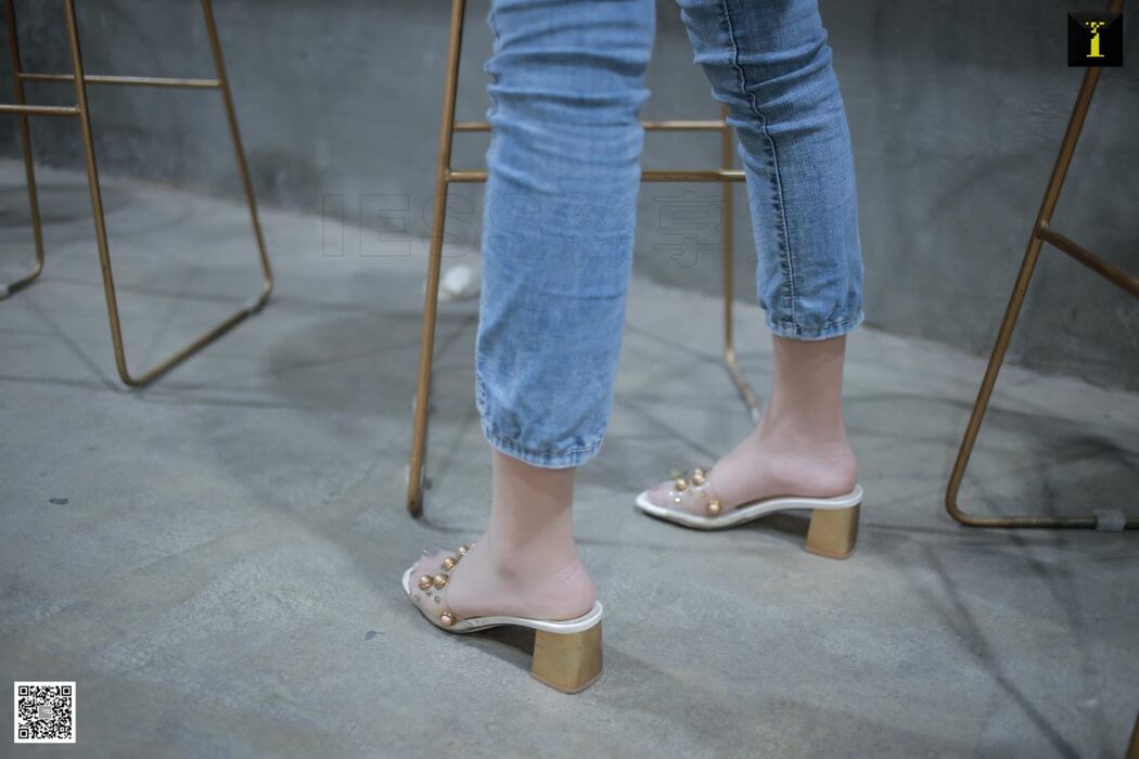 IESS异思趣向 SXJ.576 Yun Zhi