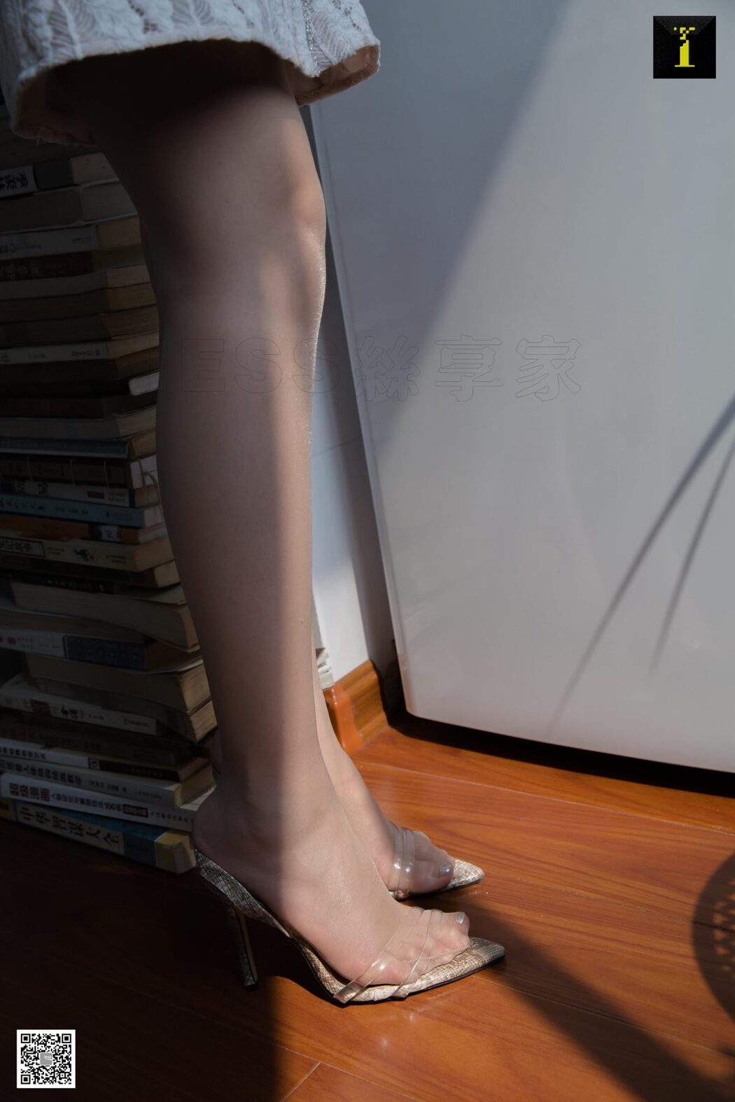 IESS异思趣向 SXJ.525 Jiu Mei