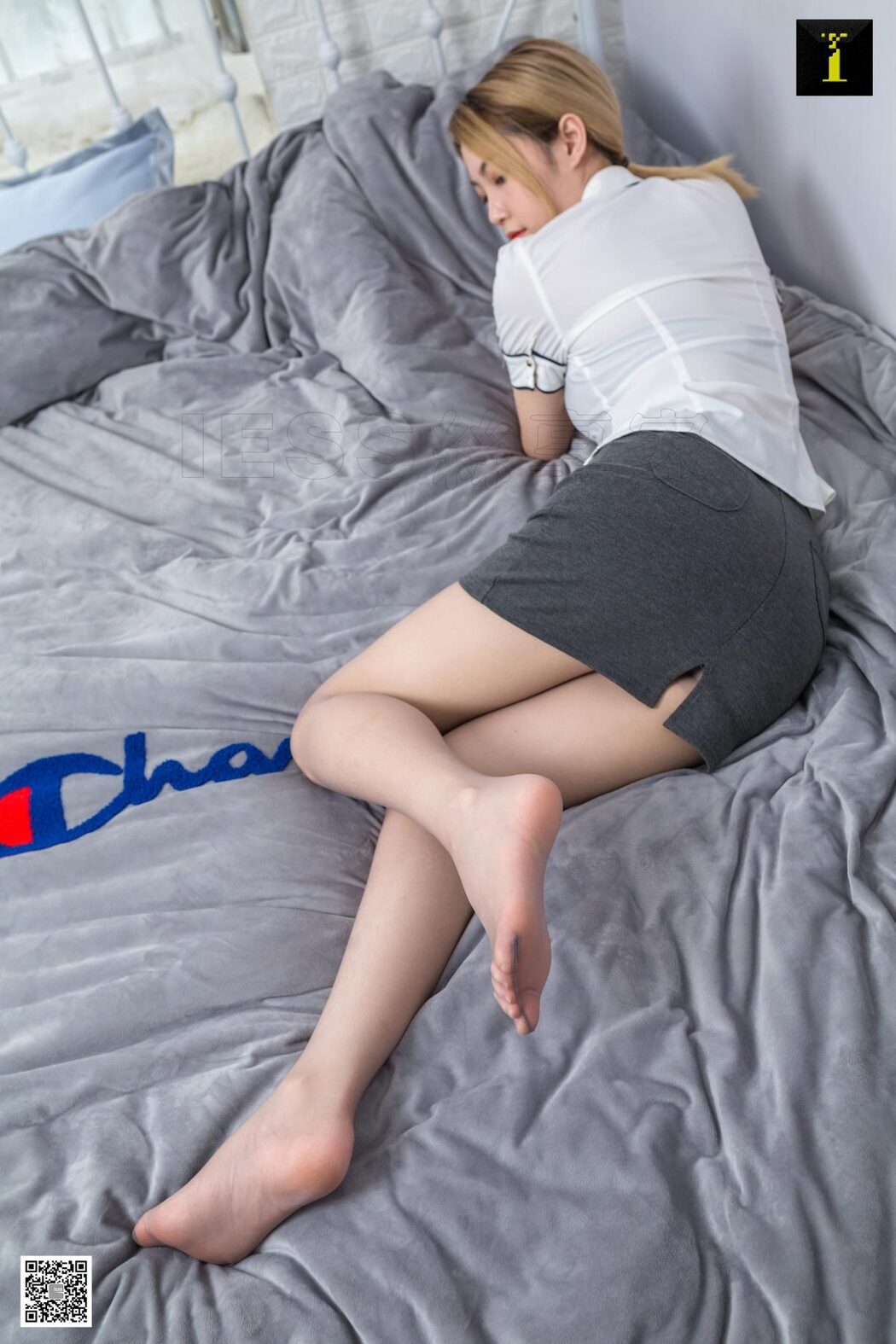 IESS异思趣向 SXJ.583 Zi Qi