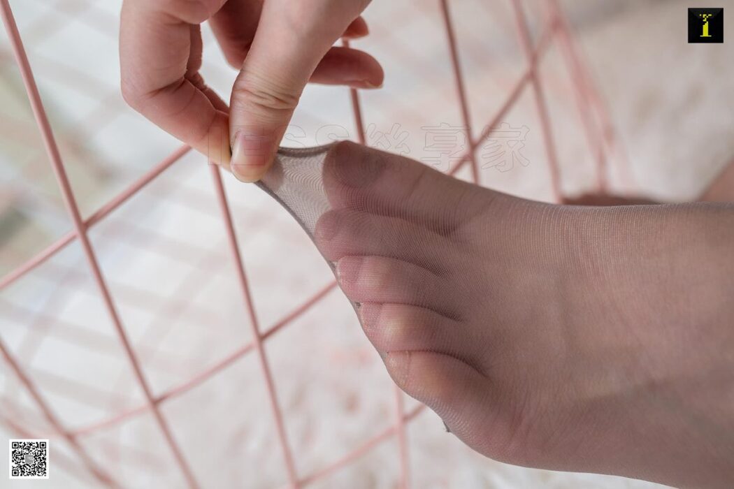 IESS异思趣向 SXJ.577 Zi Qi