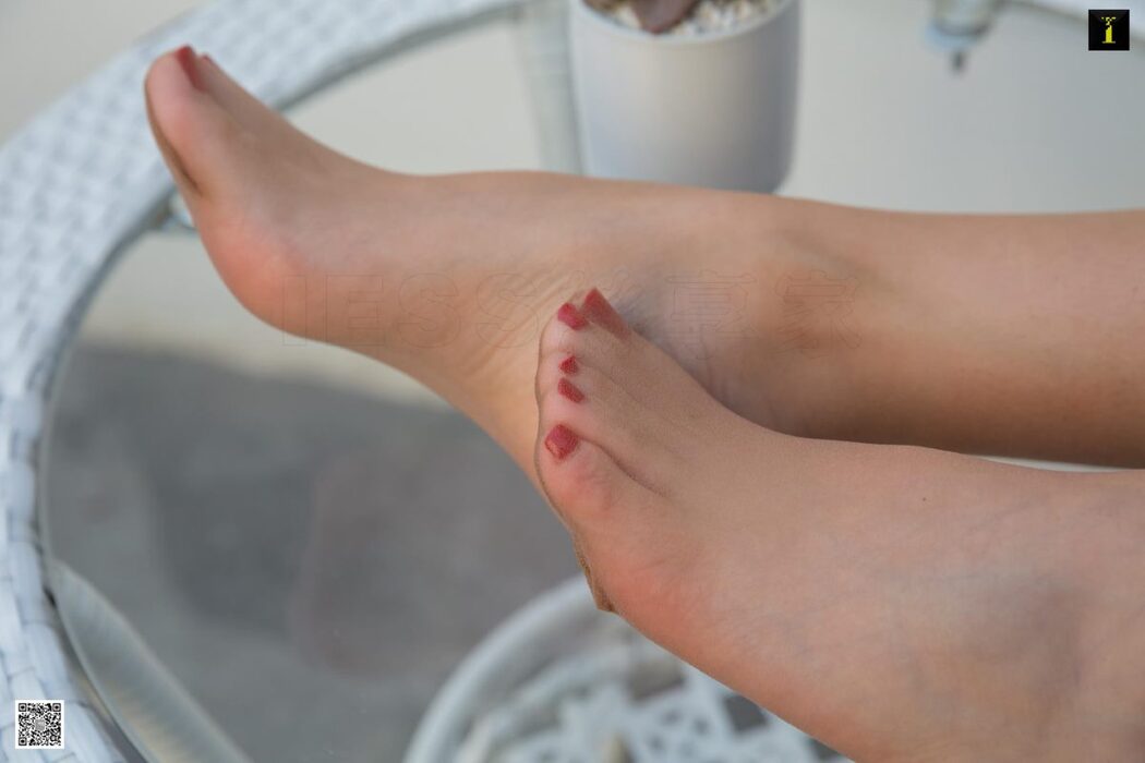 IESS异思趣向 No.700 Zi Wei