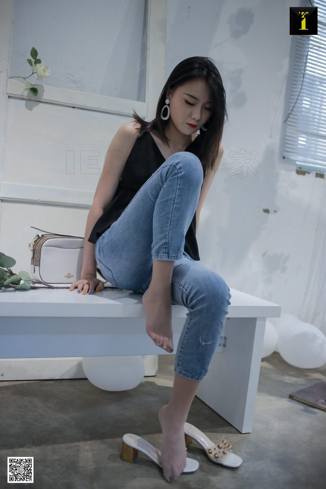 IESS异思趣向 SXJ.576 Yun Zhi