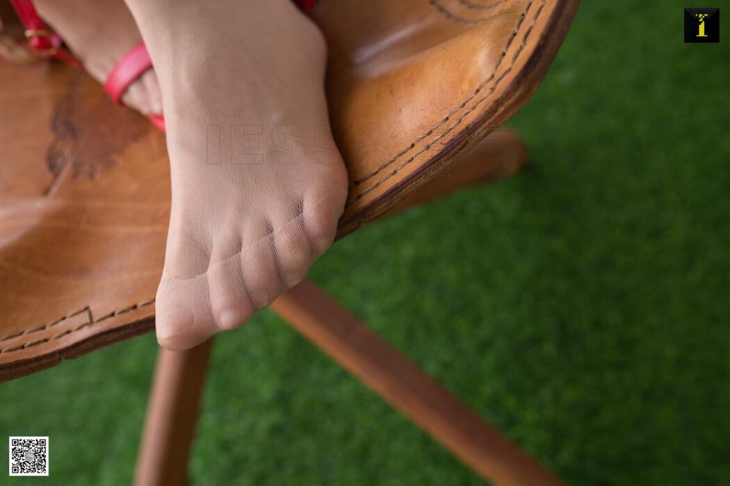 IESS异思趣向 SXJ.589 Zi Qi