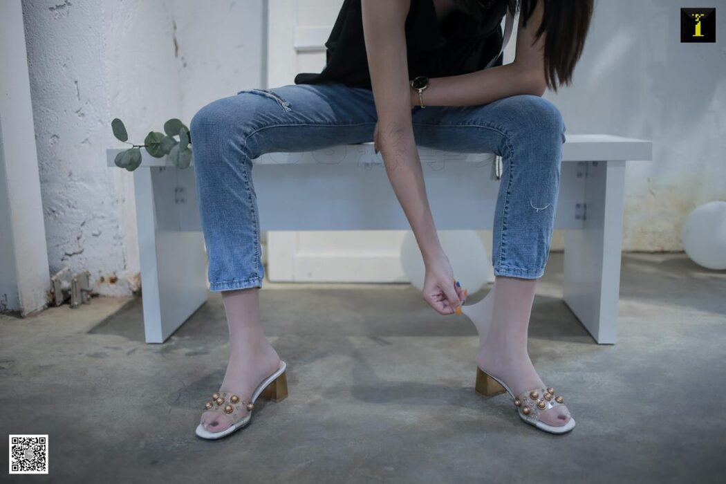 IESS异思趣向 SXJ.576 Yun Zhi