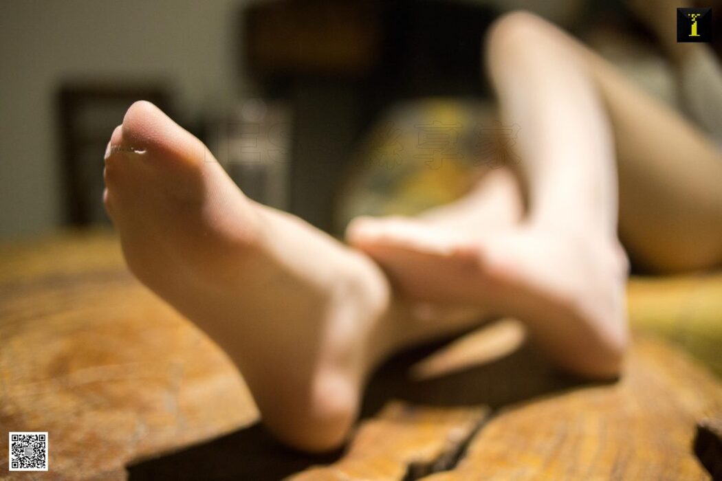 IESS异思趣向 SXJ.572 Xi Xi