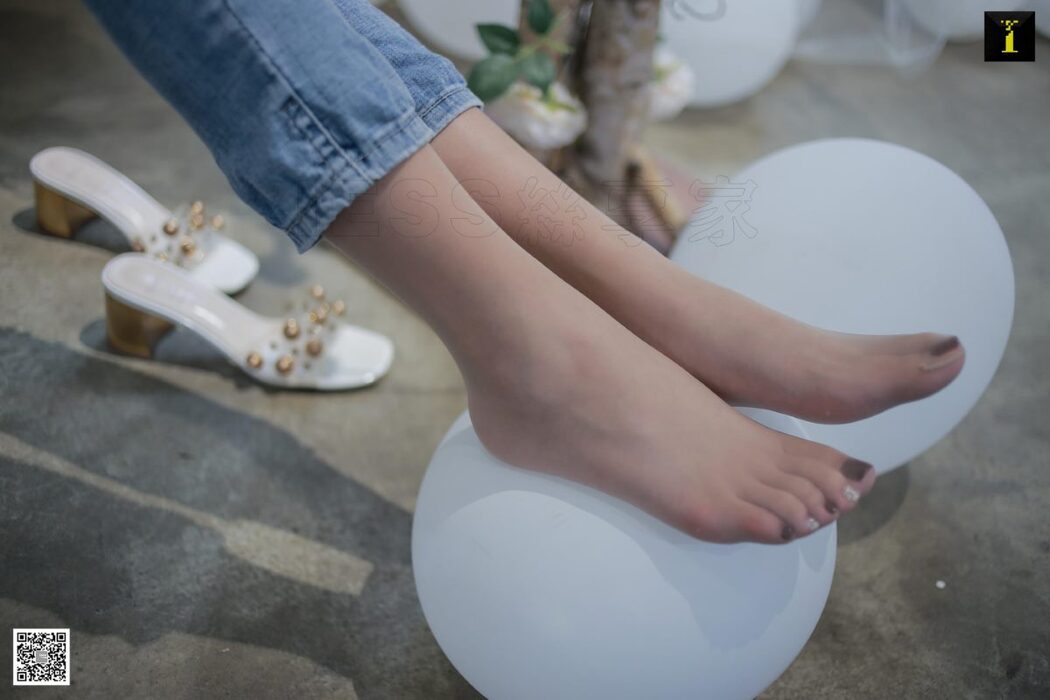 IESS异思趣向 SXJ.576 Yun Zhi