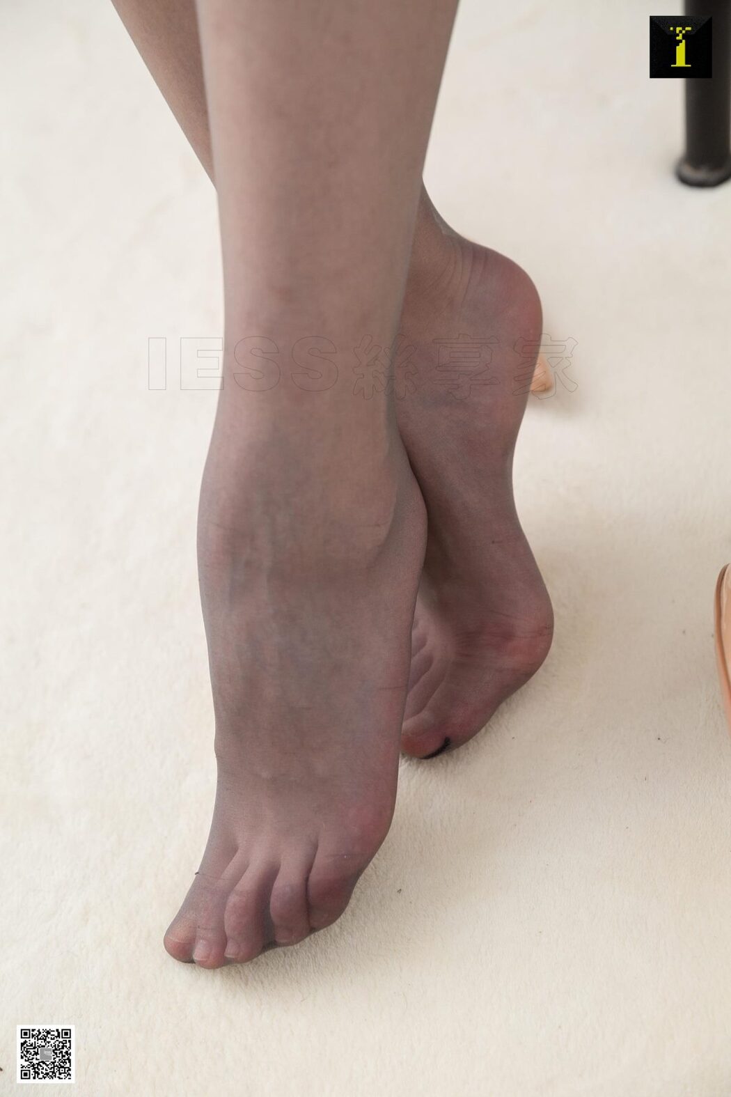 IESS异思趣向 SXJ.529 Yu Zi