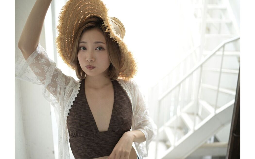 JP Kami Anna 加美杏奈 &#8211; 週刊現代デジタル写真集 隣の部屋の美脚お姉さん プレミアムヌードシリーズ (66P)