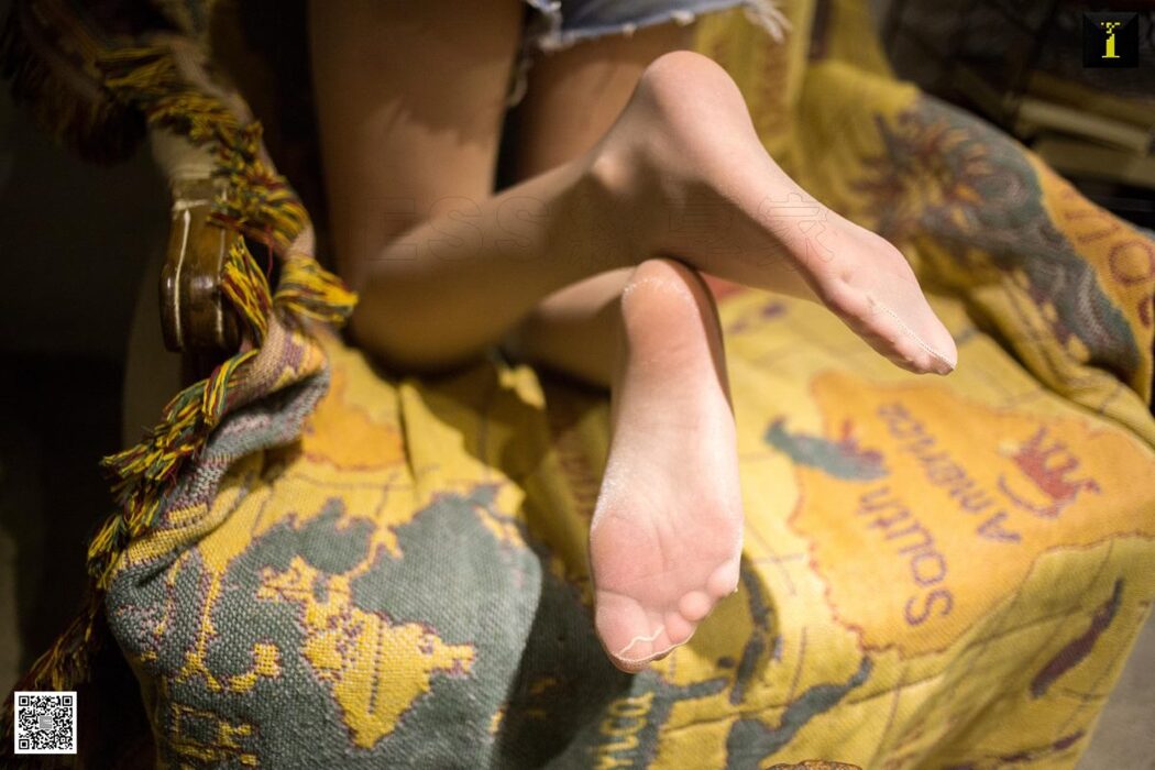 IESS异思趣向 SXJ.572 Xi Xi