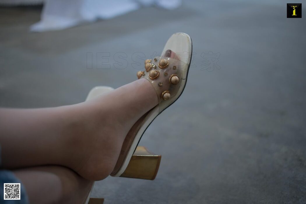 IESS异思趣向 SXJ.576 Yun Zhi