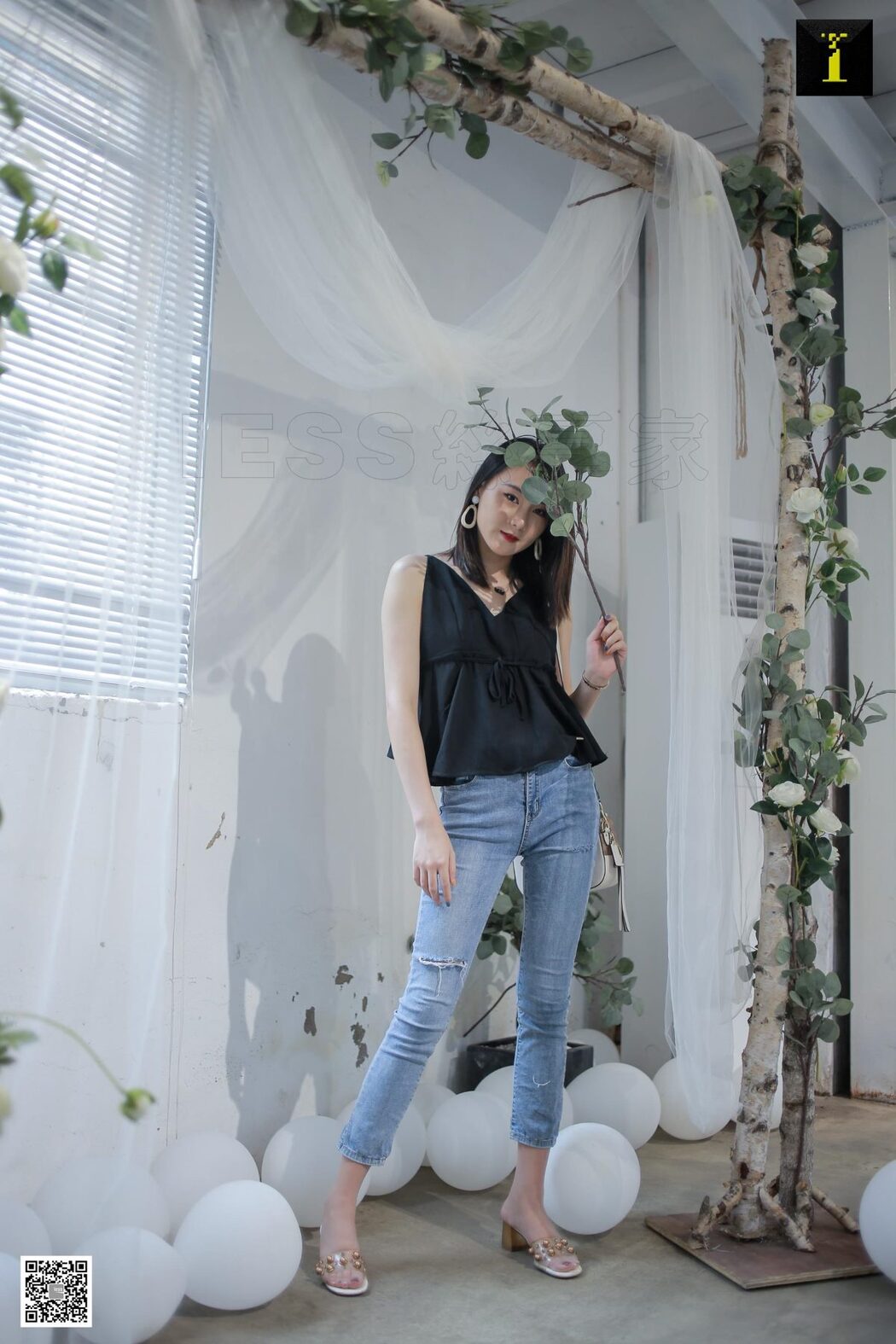 IESS异思趣向 SXJ.576 Yun Zhi