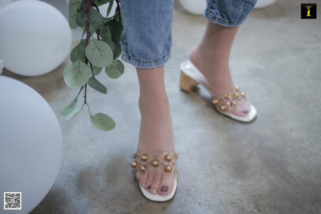 IESS异思趣向 SXJ.576 Yun Zhi