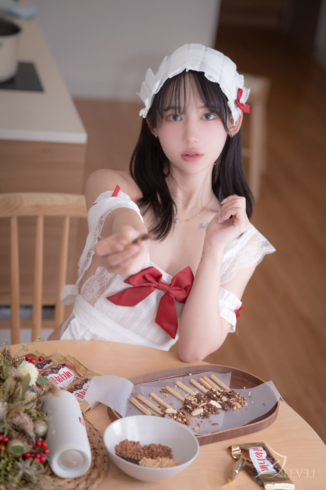 X-Level Yeha 예하 &#8211; Aprons Part1 (50P &#8211; 2V)