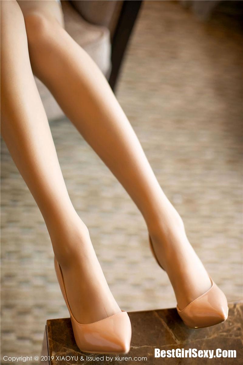 XiaoYu Vol.213 He Jia Ying