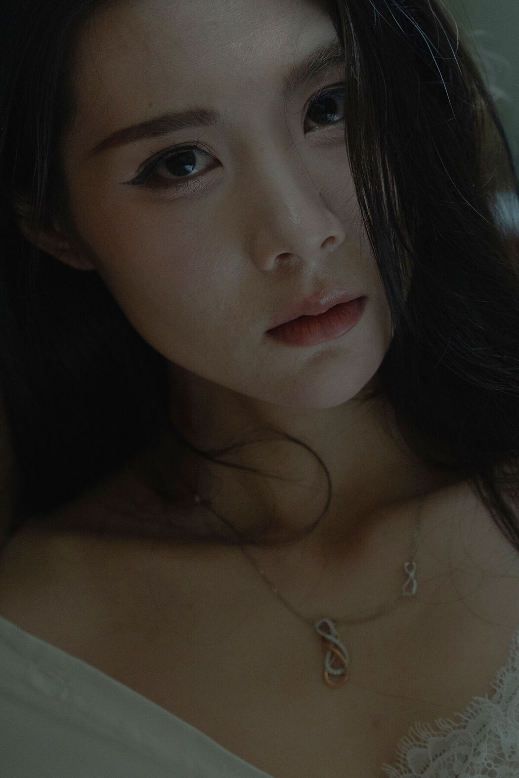 YiTuYu艺图语 Vol.8497 兔兔子 (23P) Cover Photo