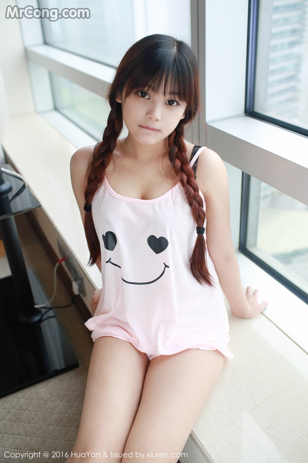 HuaYan Vol.016: Xiao Yue Er (小月儿) (55 images)