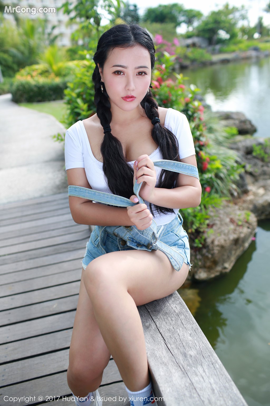 HuaYan Vol.047: Manuela (玛鲁娜) (47 images)