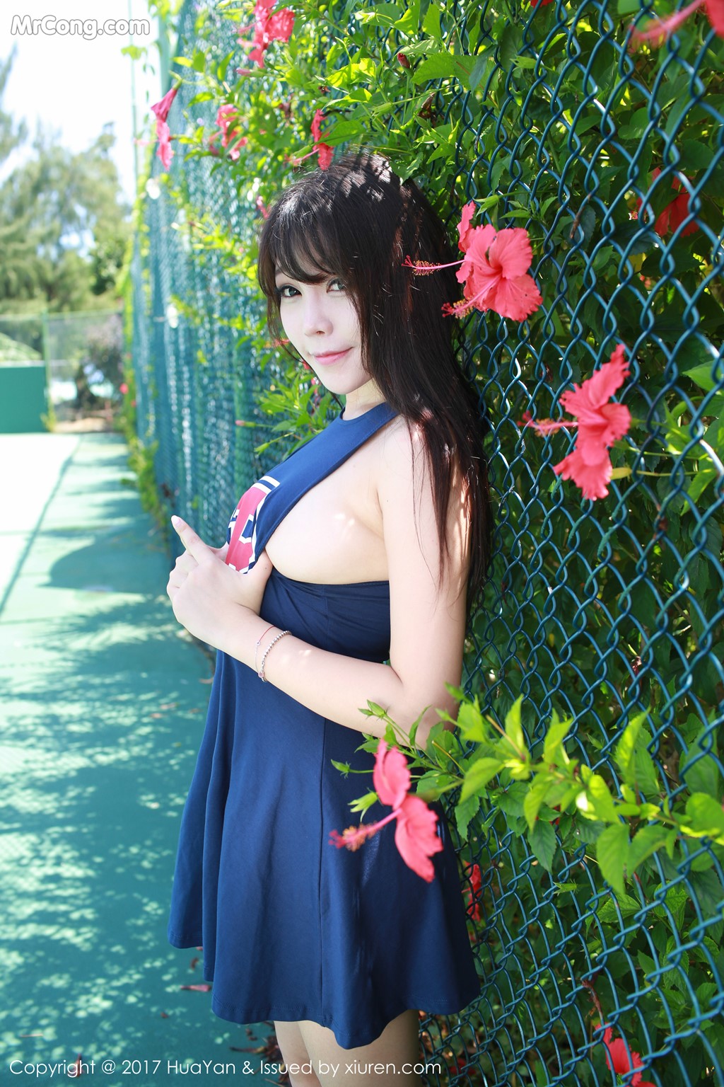 HuaYan Vol.049: Booty (芝芝) (56 images)