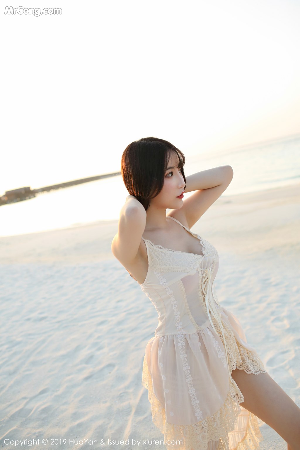 HuaYan Vol.068: 绯月樱-Cherry (52 images)