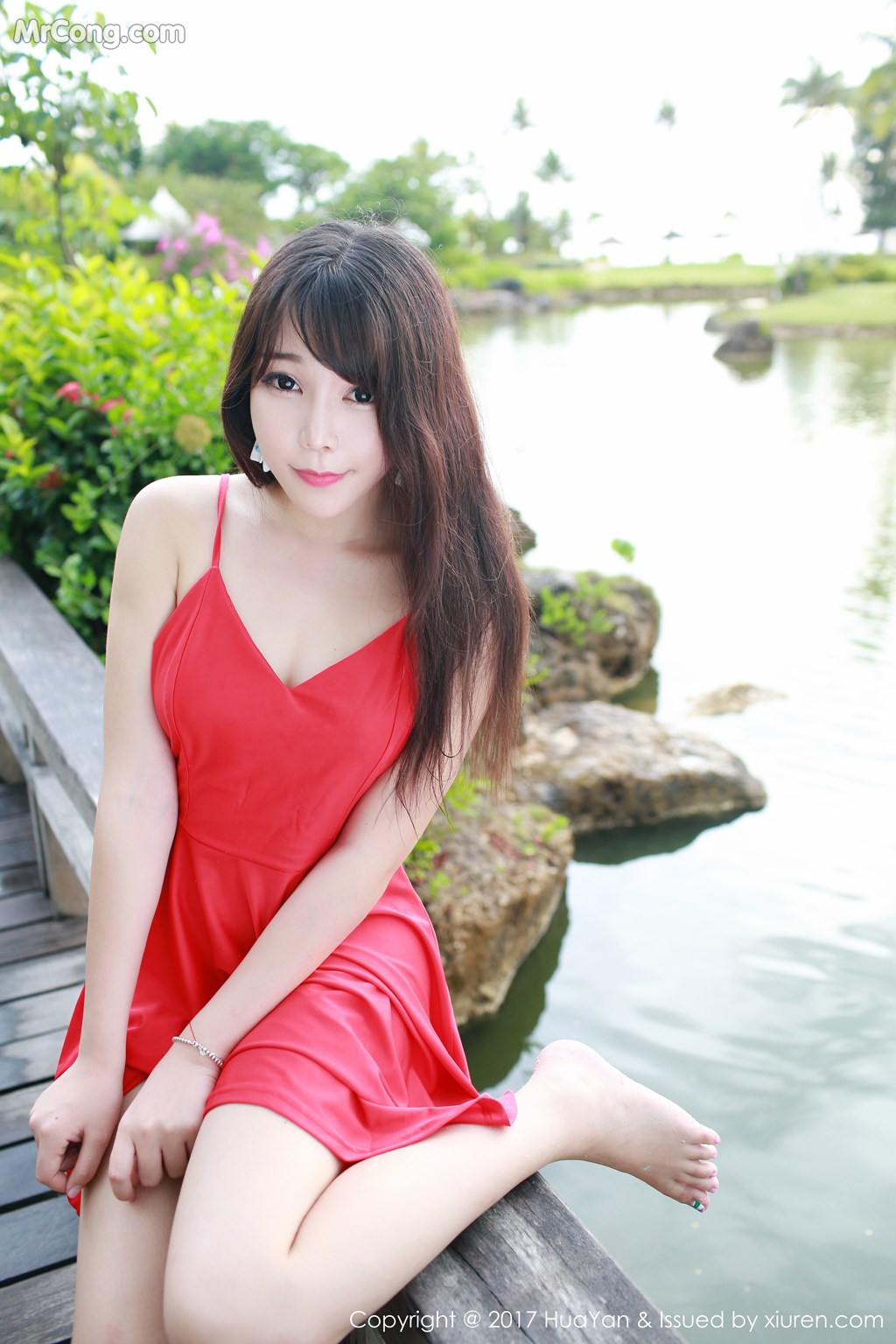 HuaYan Vol.044: Booty (芝芝) (62 images)