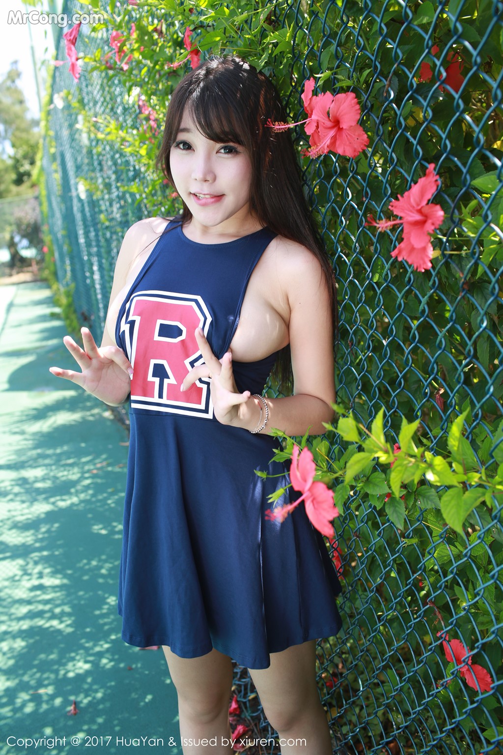 HuaYan Vol.049: Booty (芝芝) (56 images)