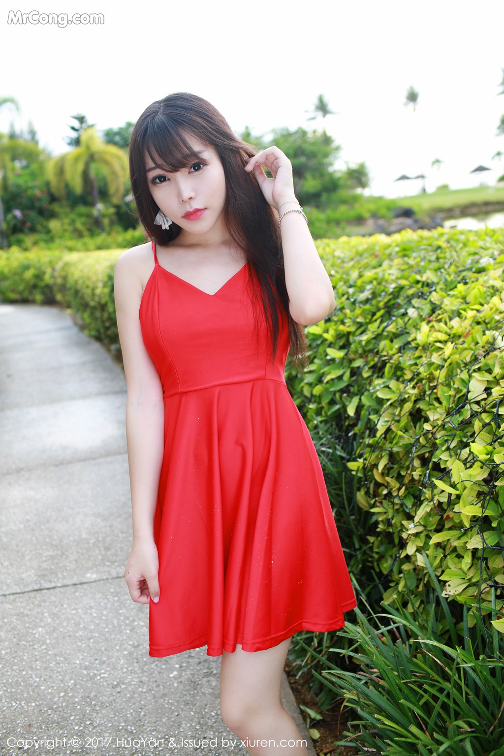 HuaYan Vol.044: Booty (芝芝) (62 images)