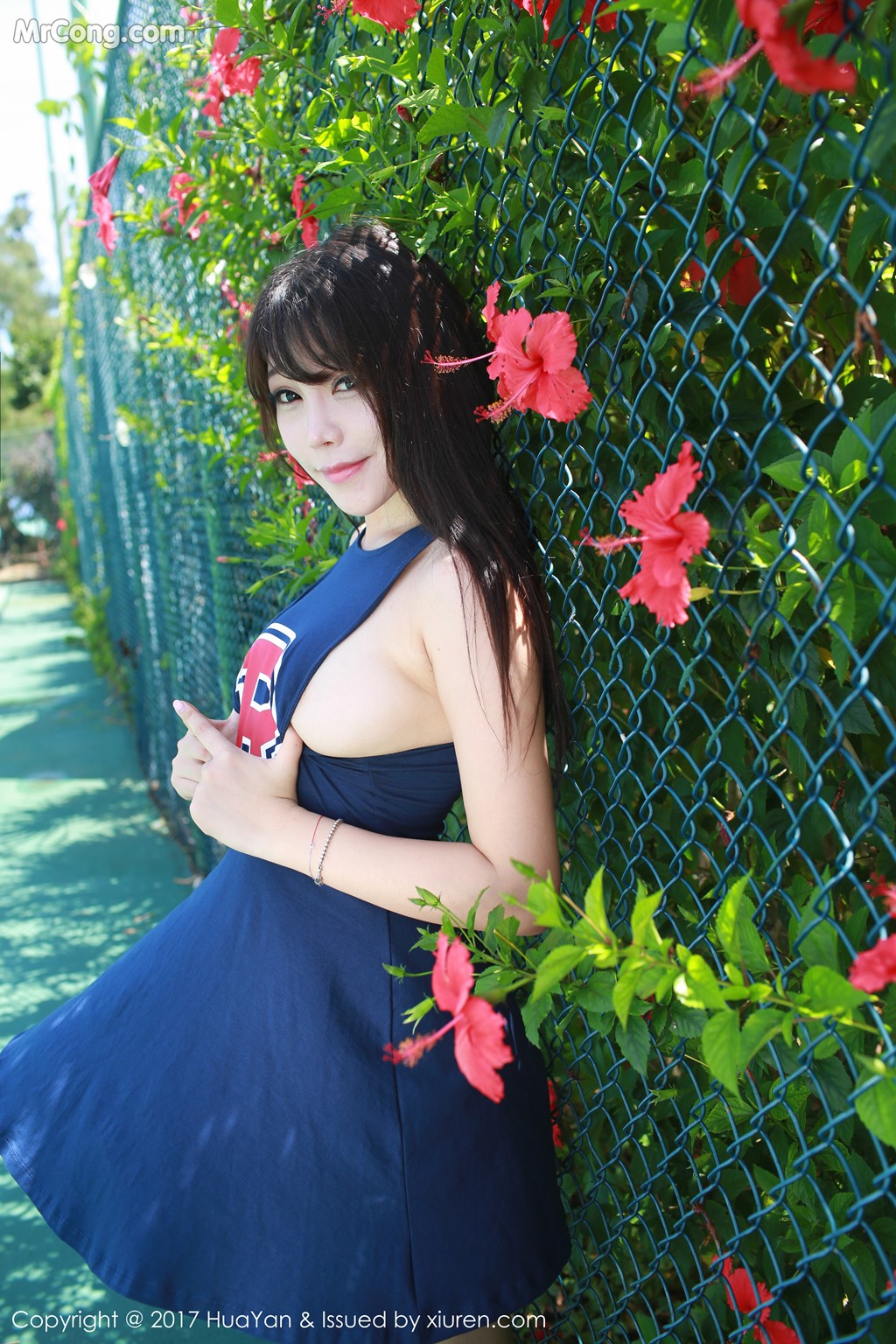 HuaYan Vol.049: Booty (芝芝) (56 images)