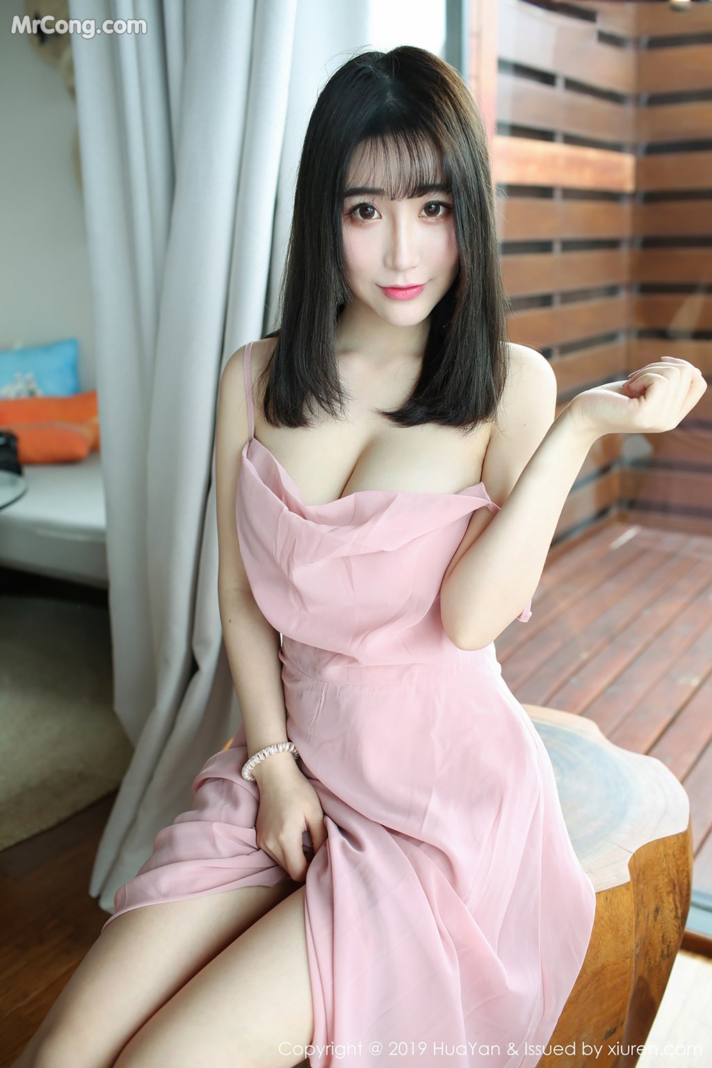 HuaYan Vol.062: 绯月樱-Cherry (52 images)