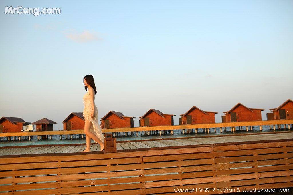 HuaYan Vol.068: 绯月樱-Cherry (52 images)