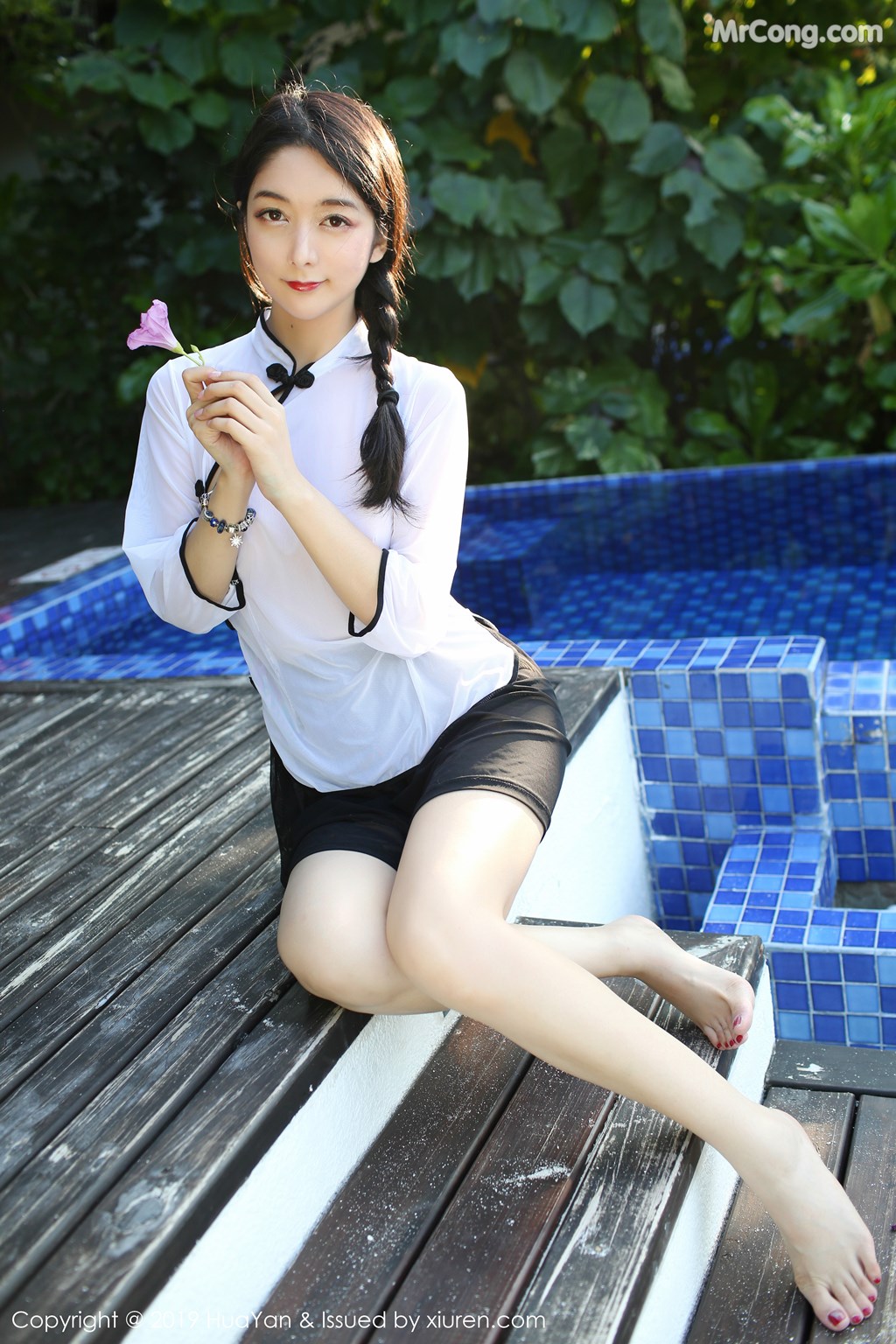 HuaYan Vol.065: Xiao Reba (Angela喜欢猫) (42 images)